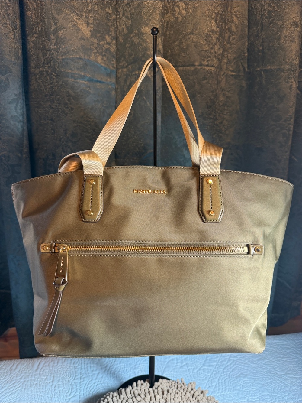 Michael Kors Olive Nylon Tote with Gold Hardware - Picture 5 of 16